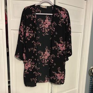 Floral Black and Pink Women's Kimono Top